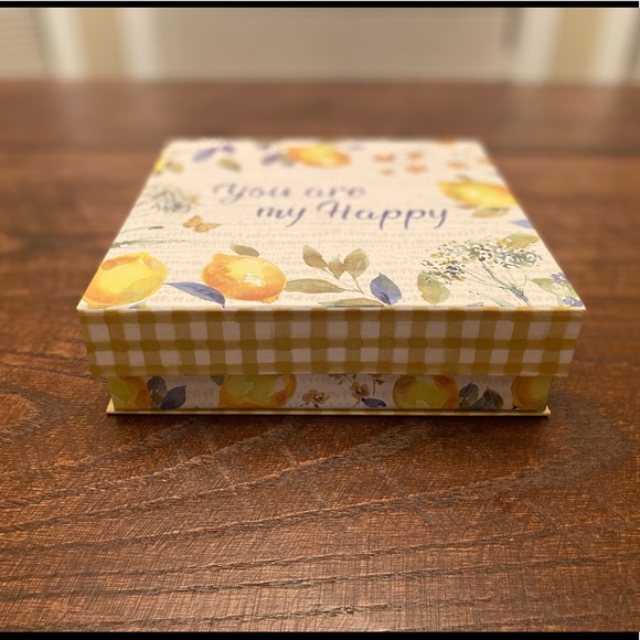 Farmhouse Blue & Yellow Lemon Storage Nesting Box - Picture 15 of 16